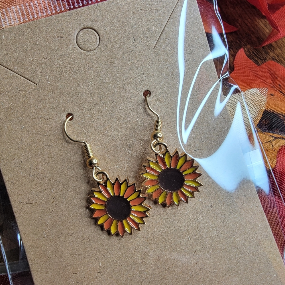 🍁8 Final!! Sunflower Gold and Brown Earrings